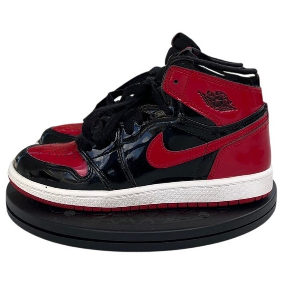 Boys Nike Air Jordan 1 Retro High OG Patent AQ2664-063 Athletic Sneaker 2Y Red